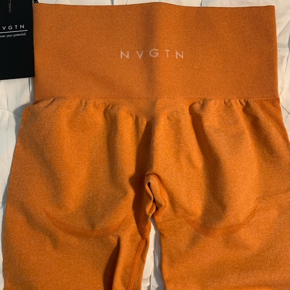 NVGTN Contour Leggings - Picture 2 of 3
